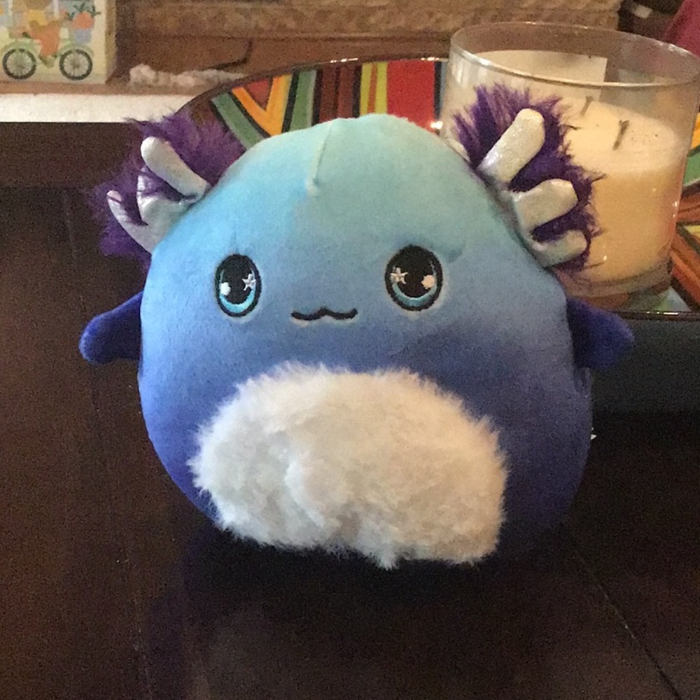 5” mystery squish mallow axolotl